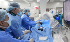 Bác sĩ Bệnh viện Tâm Anh thực hiện thông tim can thiệp trước chuyên gia quốc tế