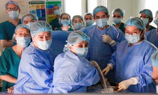 Thai nhi được “thông van tim xuyên bào thai' đầu tiên ở Việt Nam sắp chào đời
