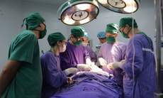 Đứt đôi khí quản vì dây cáp đang kéo quật vào vùng mặt