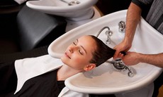Mẹo nhỏ giúp tóc khỏe đẹp trong mùa đông