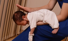 Những bước quan trọng cứu trẻ bị sặc sữa cha mẹ cần biết