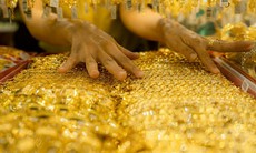 Giá vàng hôm nay ngày 12/12 tiếp tục tăng cực mạnh