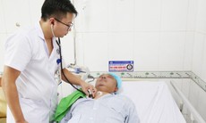 Hạ thân nhiệt cứu người đàn ông ngã thang chấn thương não