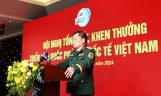 Triển lãm Quốc phòng Quốc tế Việt Nam 2024: Gian trưng bày vũ khí 'hút' lượng lớn khách tham quan, trải nghiệm