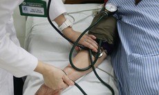 Ăn đồ ngọt nhiều đường có làm tăng huyết áp?