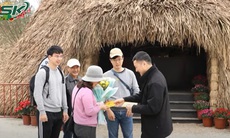 Tối mùng 2 Tết: Khách quốc tế 'xông đất' du lịch Ninh Bình, dự kiến đón 7,5 triệu lượt khách