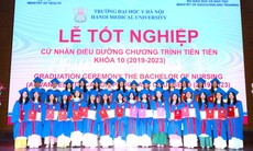 Trường Đại học Y Hà Nội trao bằng tốt nghiệp cho cử nhân Điều dưỡng chương trình tiên tiến Khóa 10