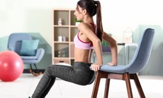 Bài tập với ghế tăng cường sức mạnh đôi chân
