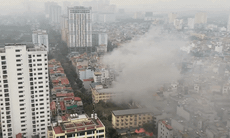 Video cháy tại trường cấp 2 Văn Quán (Hà Đông), khói mù mịt cao hàng chục mét