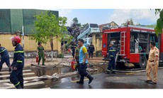Cháy bãi giữ xe tang vật ở Khánh Hòa