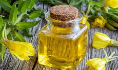 Tinh dầu hoa anh thảo: Lợi ích sức khỏe và tác dụng phụ