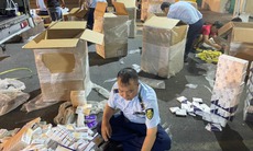 Tạm giữ hơn 18.000 hộp thuốc tại sân bay Tân Sơn Nhất