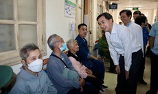 Bộ Y tế và Hội Thầy thuốc trẻ Việt Nam chăm sóc sức khoẻ miễn phí, tặng quà, tri ân người dân Điện Biên