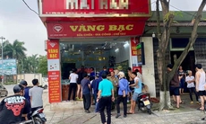 Người dân hợp sức bắt thanh niên cướp vàng tại Phú Thọ