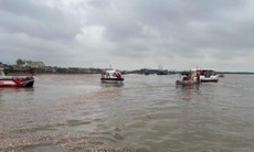 Tìm thấy các nạn nhân đầu tiên trong trận dông lốc lật thuyền ở Quảng Ninh