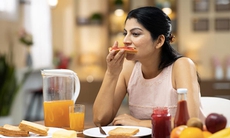 Ăn bao nhiêu calo vào bữa sáng để giảm cân?
