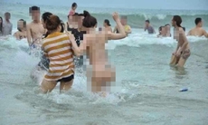 Thực hư hình ảnh nữ du khách ‘khỏa thân’ tắm biển ở Sầm Sơn