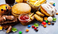 Thường xuyên thèm đồ ngọt cơ thể thiếu chất gì?