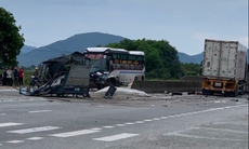 Xe tải va chạm liên hoàn, 3 người tử vong