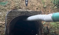 Ám ảnh hiện trường 3 công nhân xây dựng ngạt khí tử vong, miệng hầm tối thui, sâu hun hút