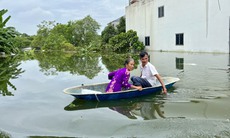 Vùng 'rốn lũ' huyện Chương Mỹ, Hà Nội cô lập trong biển nước