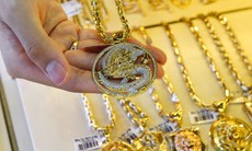 Giá vàng hôm nay ngày 8/8 tiếp đà giảm cực mạnh