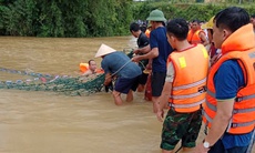 Nghệ An: Tìm thấy thi thể nữ sinh lớp 8 bị nước lũ cuốn trôi