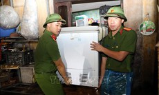 Nước sông Kỳ Cùng ở mức báo động, người dân di dời trong đêm