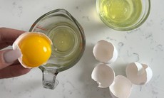 Những lưu ý khi đắp mặt nạ trứng gà mật ong