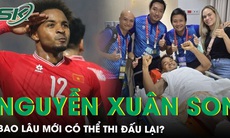 Việt Nam vô địch AFF Cup, Nguyễn Xuân Son  tươi cười ăn mừng trong bệnh viện