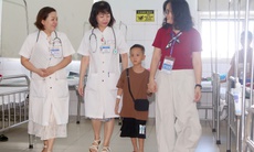 Bé 6 tuổi tím tái sau khi ăn phô mai, bác sĩ phát hiện mắc bệnh hiếm gặp