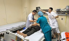 Bệnh viện bị ảnh hưởng bởi mưa bão, hàng chục bệnh nhân được cấp cứu kịp thời