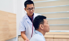 Khối u tuyến thượng thận: Khi nào cần mổ, khi nào chỉ theo dõi?