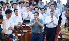 Thủ tướng tiếp xúc cử tri lãnh đạo các xã, phường của thành phố Cần Thơ