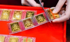 Giá vàng hôm nay ngày 24/10 đảo chiều giảm rất mạnh