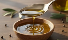 Lý do dầu ô liu có thể là 'cứu tinh' cho người táo bón