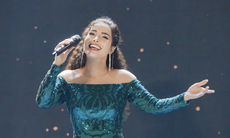 Phương Nhung trở lại với đêm nhạc kỷ niệm 20 năm: 'Mắt Nhung' không chỉ là tên gọi