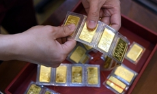 Giá vàng hôm nay ngày 30/10 lại quay đầu giảm mạnh