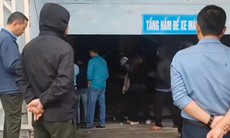 Bảo vệ chung cư tử vong nghi do điện giật khi cắm máy bơm nước