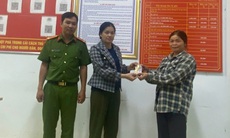 Nhặt được lắc vàng 5 chỉ, người phụ nữ vội tìm công an