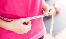 Cần đi bộ bao nhiêu để giảm mỡ bụng sau 50 tuổi?