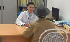 Bác sĩ trẻ Đoàn Kim Thạch: ‘Hành trình sẻ chia’ thầm lặng nơi vùng cao chống HIV/AIDS