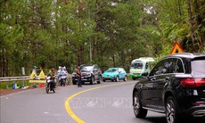 Đèo Mimosa sạt lở nghiêm trọng, phân luồng xe hướng khác vào trung tâm Đà Lạt