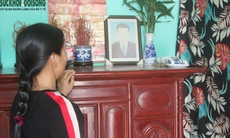 Cay đắng cuộc đời người đàn bà có cả chồng, con nhiễm HIV và niềm tin cuối cùng