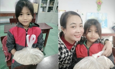 Xúc động món quà của học trò vùng cao dành tặng cô giáo