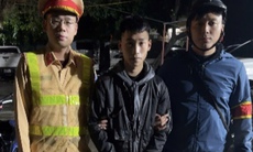 Nhóm thanh niên mang kiếm đi đánh nhau lúc nửa đêm ở Hà Nội