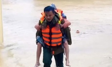 Hơn một tuần 3 đợt lũ, người dân Huế lại tất tả di dời