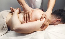 Phát huy vai trò YHCT trong điều trị bệnh mạn tính và phục hồi chức năng: Cần đột phá về cơ chế, chính sách