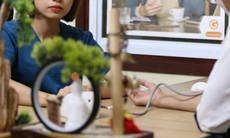 Đồng tính nam nhiễm HIV - Lời người trong cuộc (2): Vòng xoáy kép