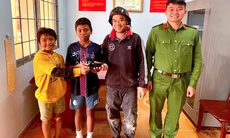 Nhặt được iPhone 13, hai học sinh cấp 2 có hành động đẹp